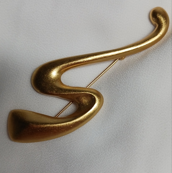 VTG Carolee Gold Tone Squiggle S Brooch Pin, Designer Signature - Picture 2 of 5